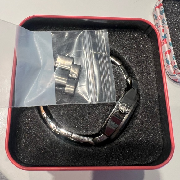 Fossil Machine Smoke Stainless Steel Watch - good condition! Comes in box - Picture 6 of 13